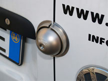 varii accessori per furgoni da Syncro Milano